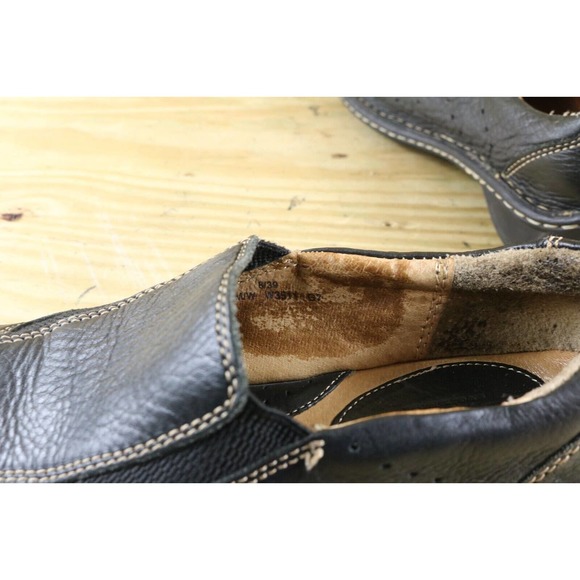 Born Shoes Womens 8 Perforated Black Leather Loafers Slip On - Picture 7 of 7